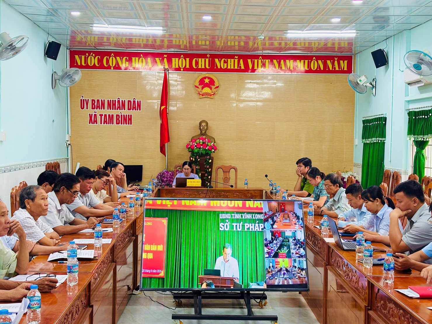 Phổ biến, triển khai thi hành các văn bản mới được Quốc hội khóa XV thông qua tại Kỳ họp thứ 9